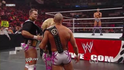 WWE_Monday_Night_Raw_2010_05_10_HDTV_XviD-WB_avi_003398264.jpg