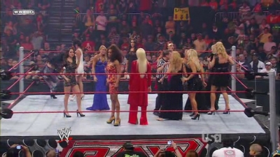 WWE_Monday_Night_RAW_2009_12_14_The_Slammy_Awards_CD2_HDTV_XviD-KYR_WRESTLiNGBAY_COM_avi_002142073.jpg