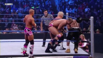 WWE_Friday_Night_Smackdown_2009_11_06_HDTV_XviD-WB_avi_001369369.jpg