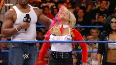 WWE_Friday_Night_Smackdown_2009_10_30_WS_PDTV_XviD-KYR_WRESTLiNGBAY_COM(2)_avi_004143076.jpg
