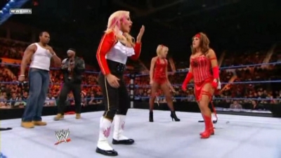 WWE_Friday_Night_Smackdown_2009_10_30_WS_PDTV_XviD-KYR_WRESTLiNGBAY_COM(2)_avi_004202402.jpg