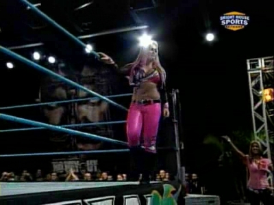 Florida_Championship_Wrestling_5_24_09_avi_000972604.jpg
