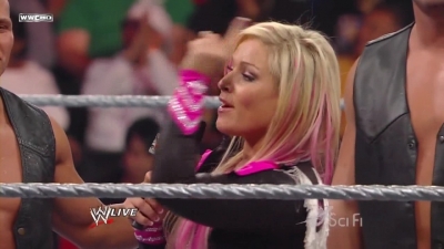 ECW_on_SCiFi_05_26_09_Natalya_Ring_Segment_720p_AC3_5_1_XviD_avi_000142242.jpg