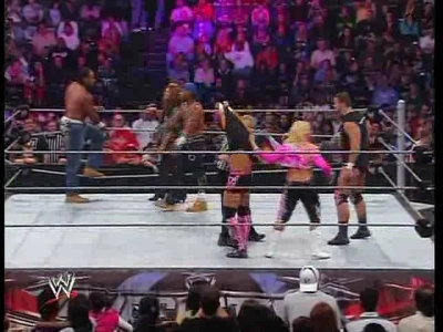 Superstars_10_09_09_Cryme_Tyme_vs_The_Hart_Dynasty_avi_000129395.jpg