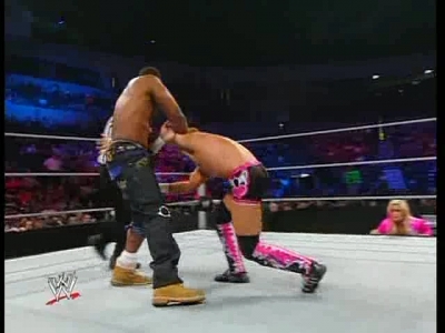 Superstars_10_09_09_Cryme_Tyme_vs_The_Hart_Dynasty_avi_000205205.jpg