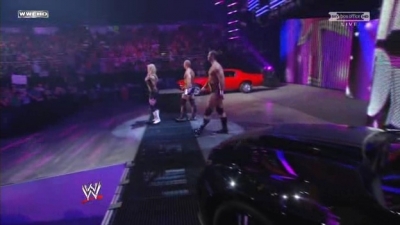 WWE_Over_The_Limit_2010_PPV_HDTV_XviD_Freak_pt1_WRESTLINGBAY_COM_avi_004074080.jpg