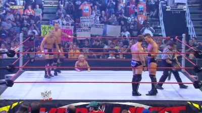 WWE_Over_The_Limit_2010_PPV_HDTV_XviD_Freak_pt1_WRESTLINGBAY_COM_avi_004283840.jpg