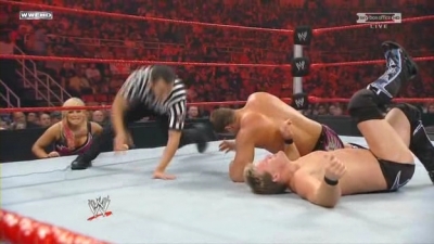 WWE_Over_The_Limit_2010_PPV_HDTV_XviD_Freak_pt1_WRESTLINGBAY_COM_avi_004527200.jpg