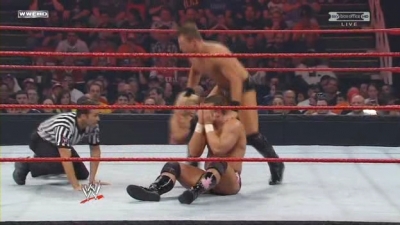WWE_Over_The_Limit_2010_PPV_HDTV_XviD_Freak_pt1_WRESTLINGBAY_COM_avi_004569560.jpg