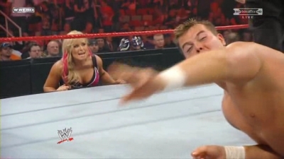 WWE_Over_The_Limit_2010_PPV_HDTV_XviD_Freak_pt1_WRESTLINGBAY_COM_avi_004615560.jpg