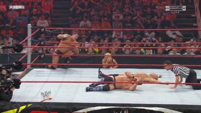 WWE_Over_The_Limit_2010_PPV_HDTV_XviD_Freak_pt1_WRESTLINGBAY_COM_avi_004706720.jpg