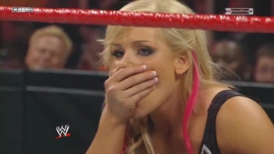 WWE_Over_The_Limit_2010_PPV_HDTV_XviD_Freak_pt1_WRESTLINGBAY_COM_avi_004707920.jpg
