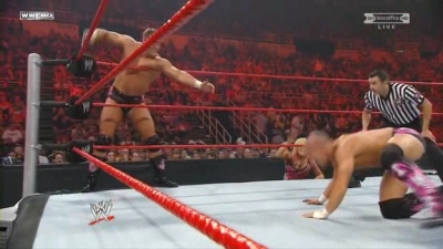 WWE_Over_The_Limit_2010_PPV_HDTV_XviD_Freak_pt1_WRESTLINGBAY_COM_avi_004754680.jpg