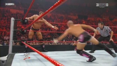 WWE_Over_The_Limit_2010_PPV_HDTV_XviD_Freak_pt1_WRESTLINGBAY_COM_avi_004755560.jpg