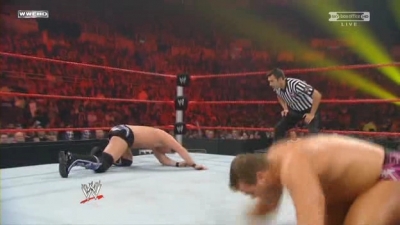 WWE_Over_The_Limit_2010_PPV_HDTV_XviD_Freak_pt1_WRESTLINGBAY_COM_avi_004772440.jpg
