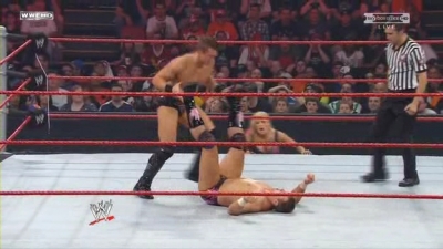 WWE_Over_The_Limit_2010_PPV_HDTV_XviD_Freak_pt1_WRESTLINGBAY_COM_avi_004863120.jpg