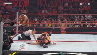 WWE_Over_The_Limit_2010_PPV_HDTV_XviD_Freak_pt1_WRESTLINGBAY_COM_avi_004931280.jpg