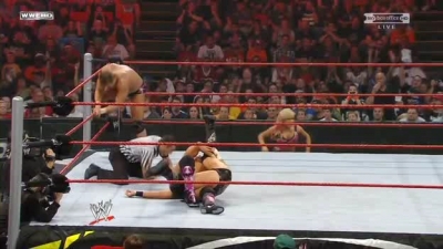 WWE_Over_The_Limit_2010_PPV_HDTV_XviD_Freak_pt1_WRESTLINGBAY_COM_avi_004932240.jpg