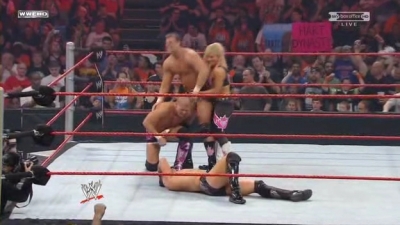 WWE_Over_The_Limit_2010_PPV_HDTV_XviD_Freak_pt1_WRESTLINGBAY_COM_avi_004938440.jpg