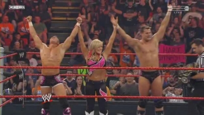 WWE_Over_The_Limit_2010_PPV_HDTV_XviD_Freak_pt1_WRESTLINGBAY_COM_avi_004942520.jpg