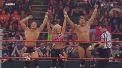 WWE_Over_The_Limit_2010_PPV_HDTV_XviD_Freak_pt1_WRESTLINGBAY_COM_avi_004943400.jpg