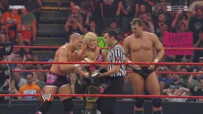 WWE_Over_The_Limit_2010_PPV_HDTV_XviD_Freak_pt1_WRESTLINGBAY_COM_avi_004946520.jpg