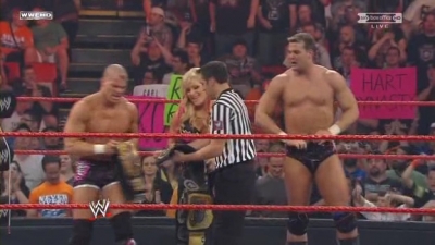 WWE_Over_The_Limit_2010_PPV_HDTV_XviD_Freak_pt1_WRESTLINGBAY_COM_avi_004947120.jpg