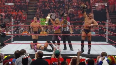 WWE_Over_The_Limit_2010_PPV_HDTV_XviD_Freak_pt1_WRESTLINGBAY_COM_avi_004956760.jpg