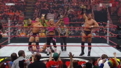 WWE_Over_The_Limit_2010_PPV_HDTV_XviD_Freak_pt1_WRESTLINGBAY_COM_avi_004957440.jpg