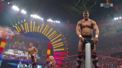 WWE_Over_The_Limit_2010_PPV_HDTV_XviD_Freak_pt1_WRESTLINGBAY_COM_avi_004967960.jpg