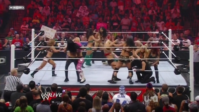 WWE_Raw_08_01_11_720p_AC3_5_1_x264_mkv_000034801.jpg
