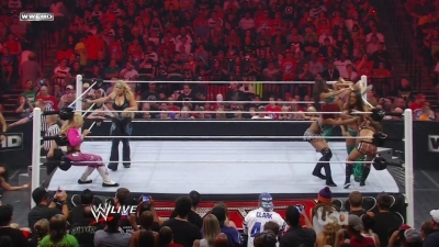WWE_Raw_08_01_11_720p_AC3_5_1_x264_mkv_000090057.jpg