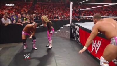 WWE_Monday_Night_Raw_2010_09_27_mp4_003994423.jpg