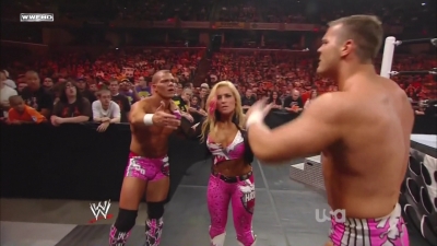 WWE_Monday_Night_Raw_2010_09_27_mp4_003998794.jpg