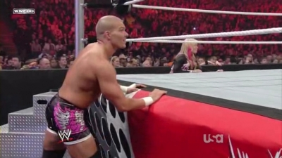 WWE_Monday_Night_Raw_2010_04_12_HDTV_XviD-WB_avi_001342776.jpg