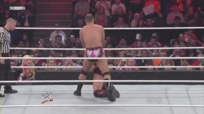 WWE_Monday_Night_Raw_2010_04_12_HDTV_XviD-WB_avi_001355889.jpg