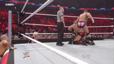 WWE_Monday_Night_Raw_2010_04_12_HDTV_XviD-WB_avi_001358158.jpg