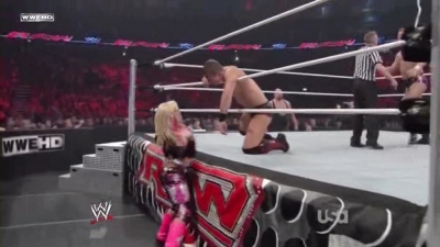 WWE_Monday_Night_Raw_2010_04_12_HDTV_XviD-WB_avi_001364497.jpg