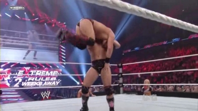 WWE_Monday_Night_Raw_2010_04_12_HDTV_XviD-WB_avi_001376142.jpg