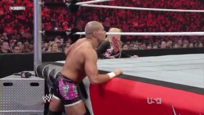 WWE_Monday_Night_Raw_2010_04_12_HDTV_XviD-WB_avi_001429496.jpg
