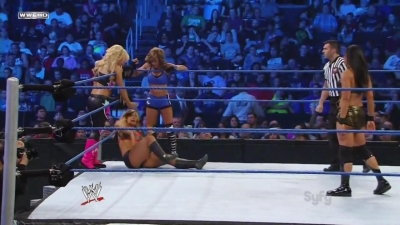 WWE_SmackDown_06_17_11_720p_AC3_5_1_x264_mkv_000119386.jpg