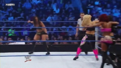 WWE_SmackDown_06_17_11_720p_AC3_5_1_x264_mkv_000128795.jpg