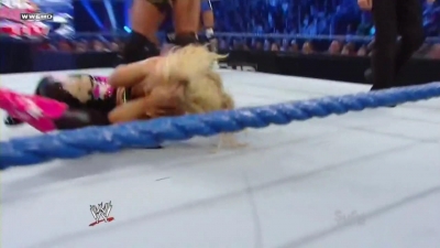 WWE_SmackDown_06_17_11_720p_AC3_5_1_x264_mkv_000137436.jpg