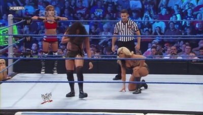 WWE_Friday_Night_SmackDown_06_03_2011_HDTV_x264_28129_Kaitlyn_A_J_vs_Alicia_Fox_Tamina_mkv_000101799.jpg