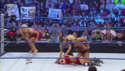 WWE_Friday_Night_SmackDown_06_03_2011_HDTV_x264_28129_Kaitlyn_A_J_vs_Alicia_Fox_Tamina_mkv_000216399.jpg