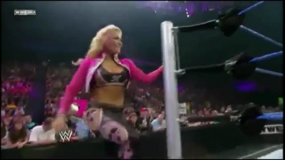 WWE_Friday_Night_SmackDown_08_05_2011_HDTV_x264_Natalya_vs_A_J_mkv_000035636.jpg