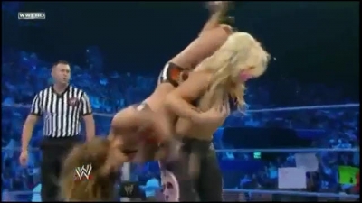 WWE_Friday_Night_SmackDown_08_05_2011_HDTV_x264_Natalya_vs_A_J_mkv_000172139.jpg
