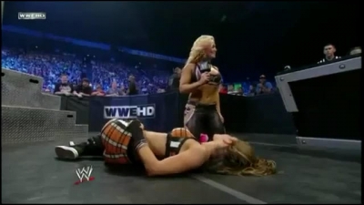 WWE_Friday_Night_SmackDown_08_05_2011_HDTV_x264_Natalya_vs_A_J_mkv_000281614.jpg