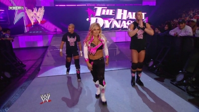 WWE_SmackDown_12_18_09_Natalya_720p_XviD_avi_000019152.jpg