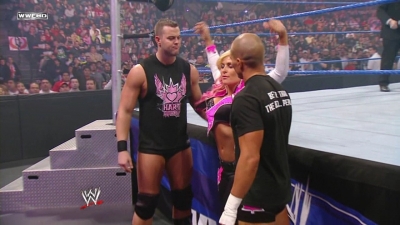 WWE_SmackDown_12_18_09_Natalya_720p_XviD_avi_000027394.jpg